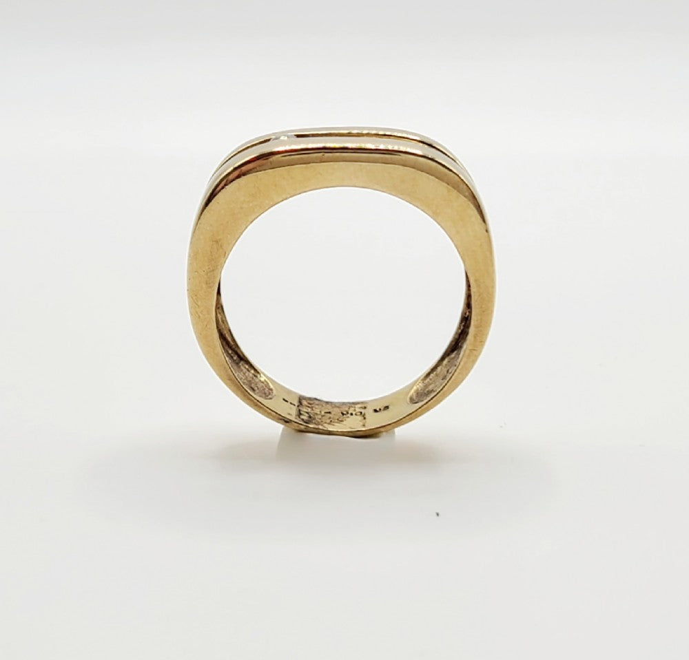 Vintage 9ct Gold Ring with Diamond (U)