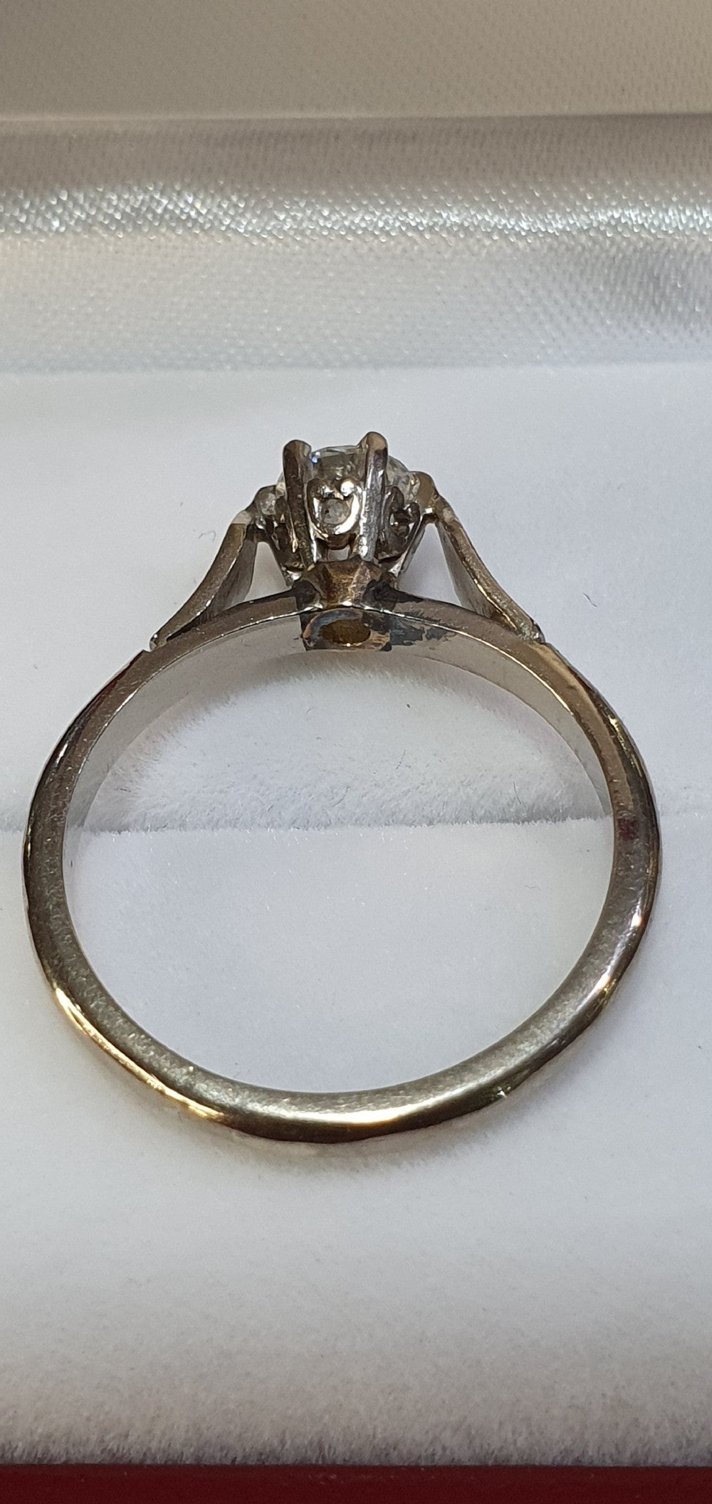 Vintage 18ct White Gold Diamond Solitaire - Size N