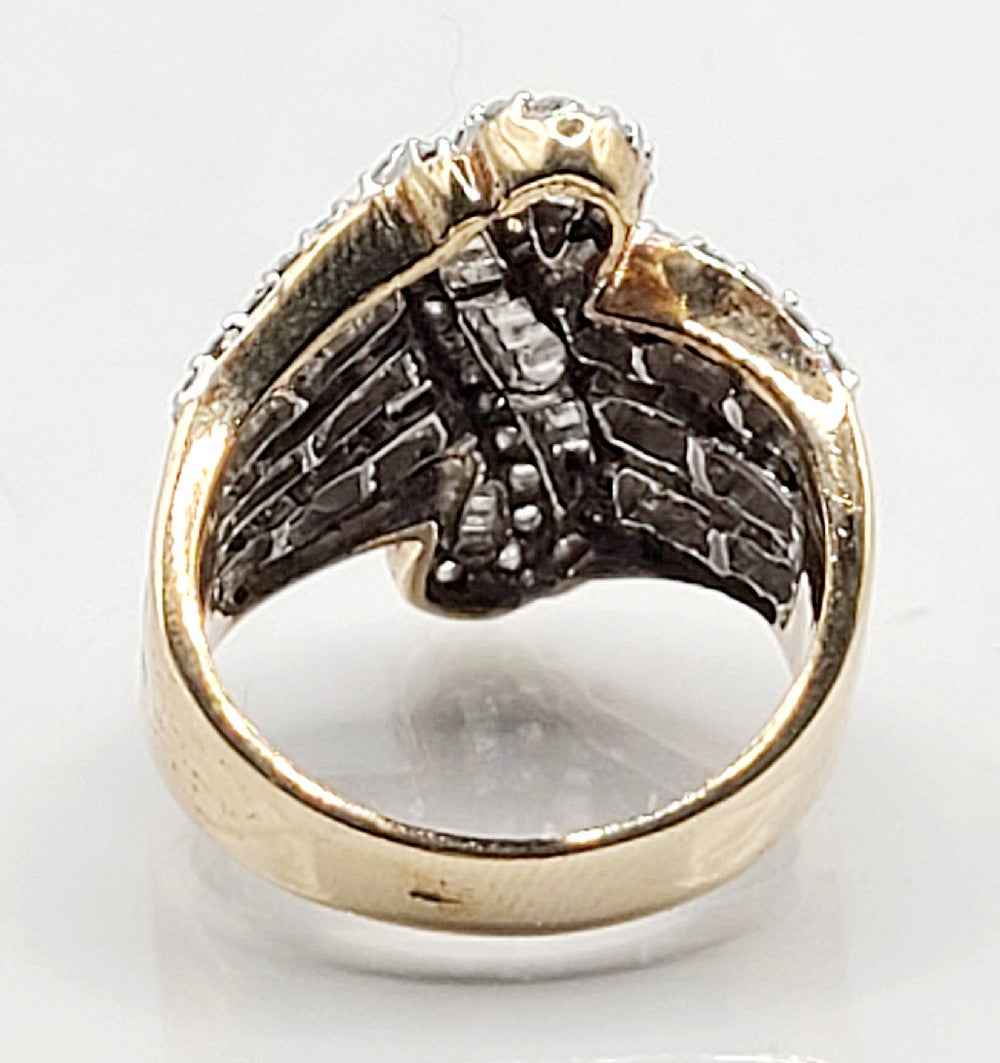 Diamond Swirl Cluster (approx 3ct) 9ct Gold Ring (P)