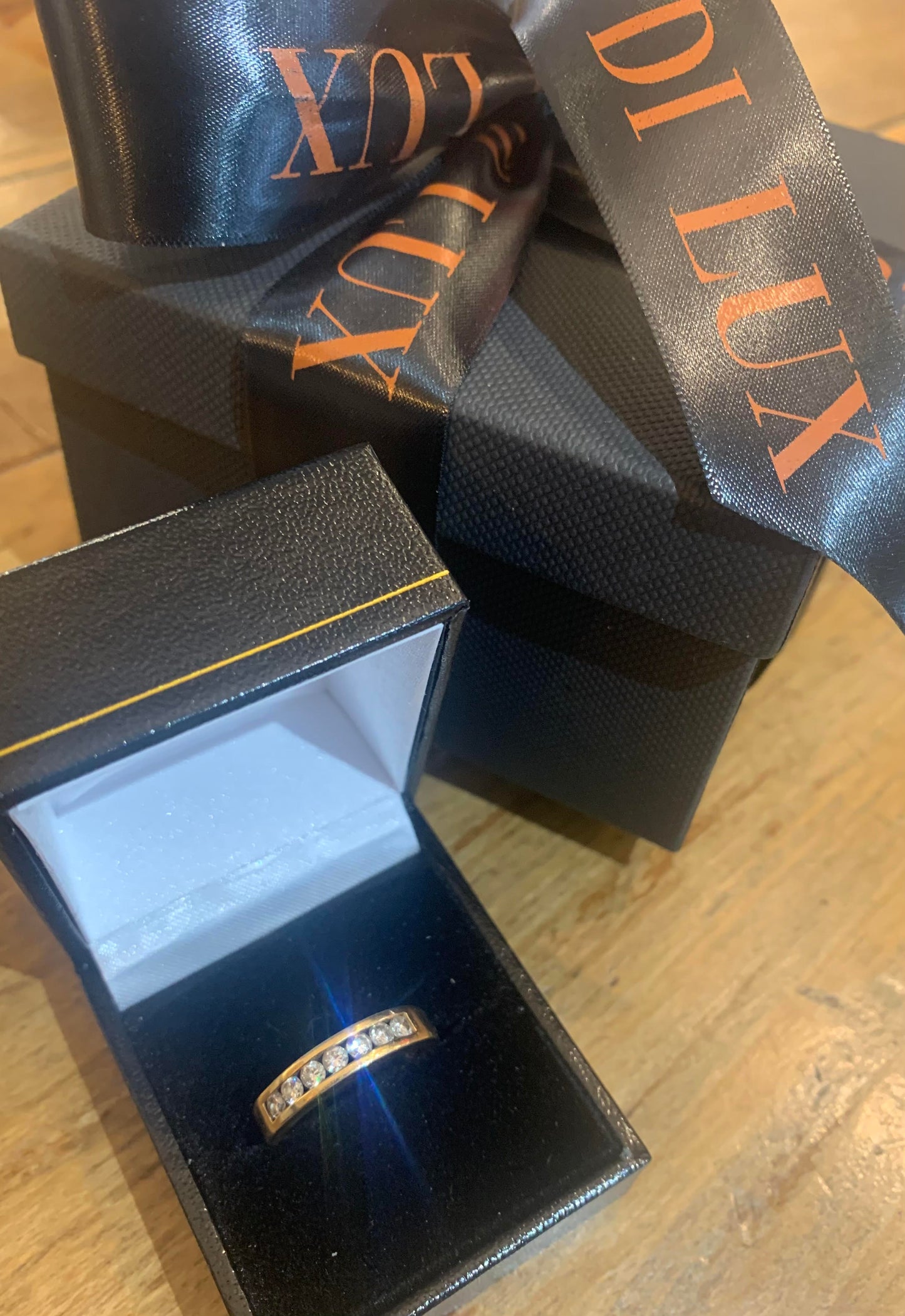 Diamond x 7 Stone Half Eternity Ring 18ct Gold - Size Q