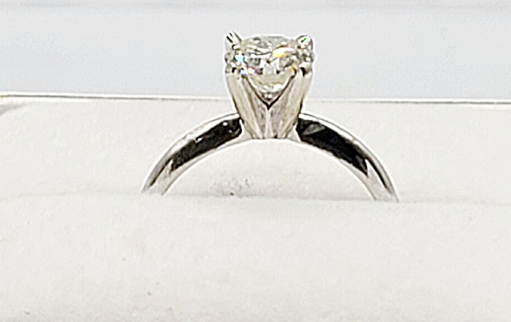 Diamond Solitaire (1ct) 14ct Gold Ring (M)