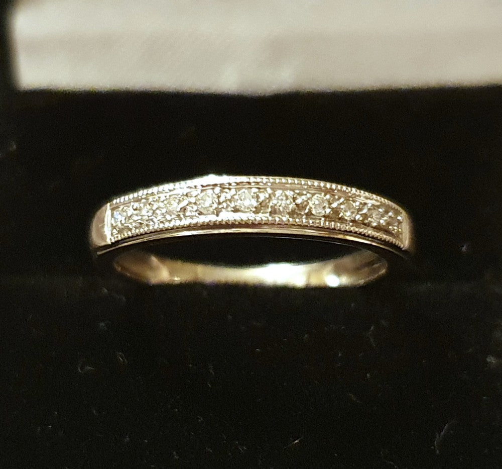 Diamonds on 9ct White Gold Half Eternity Ring - Size L