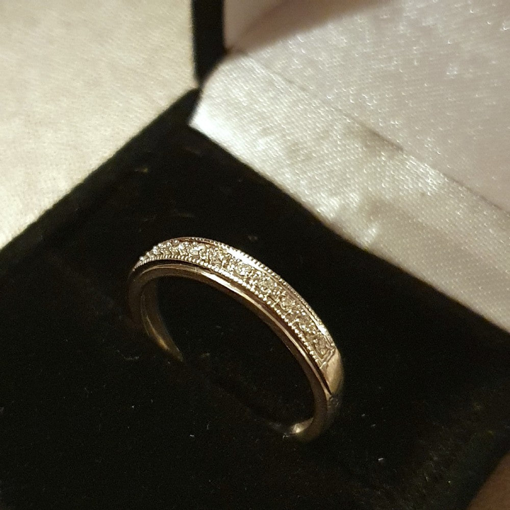 Diamonds on 9ct White Gold Half Eternity Ring - Size L