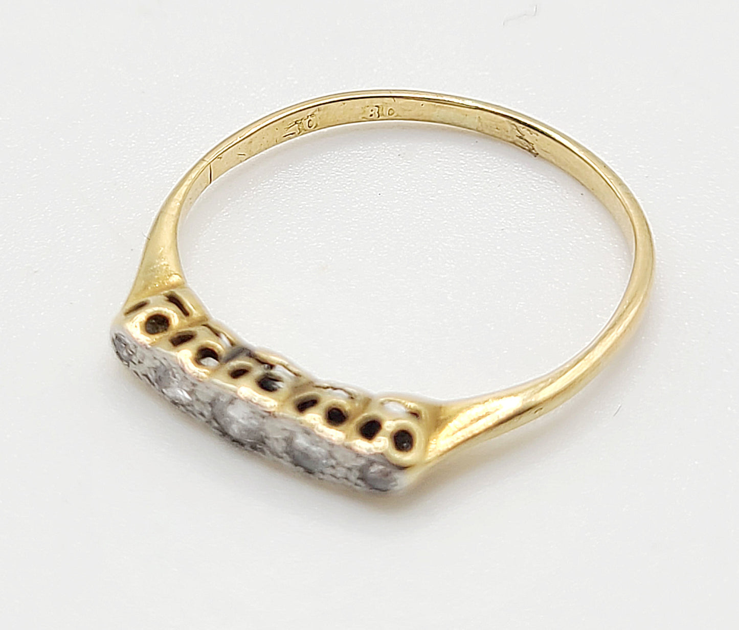 Art Deco 5 Stone Diamond & Platinum 18ct Gold Ring