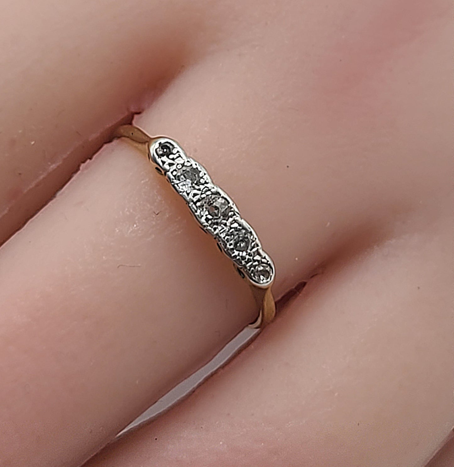 Art Deco 5 Stone Diamond & Platinum 18ct Gold Ring