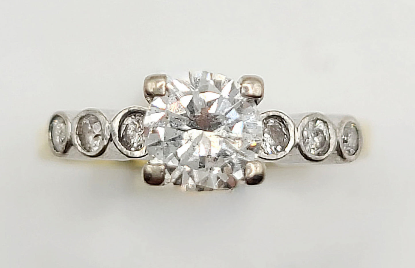Art deco Ring set with 7 Diamonds on 18ct Gold - Size J1/2