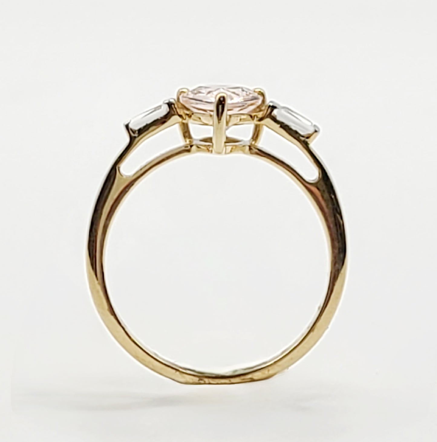Morganite & Diamond 9ct Gold Ring (L1/2)