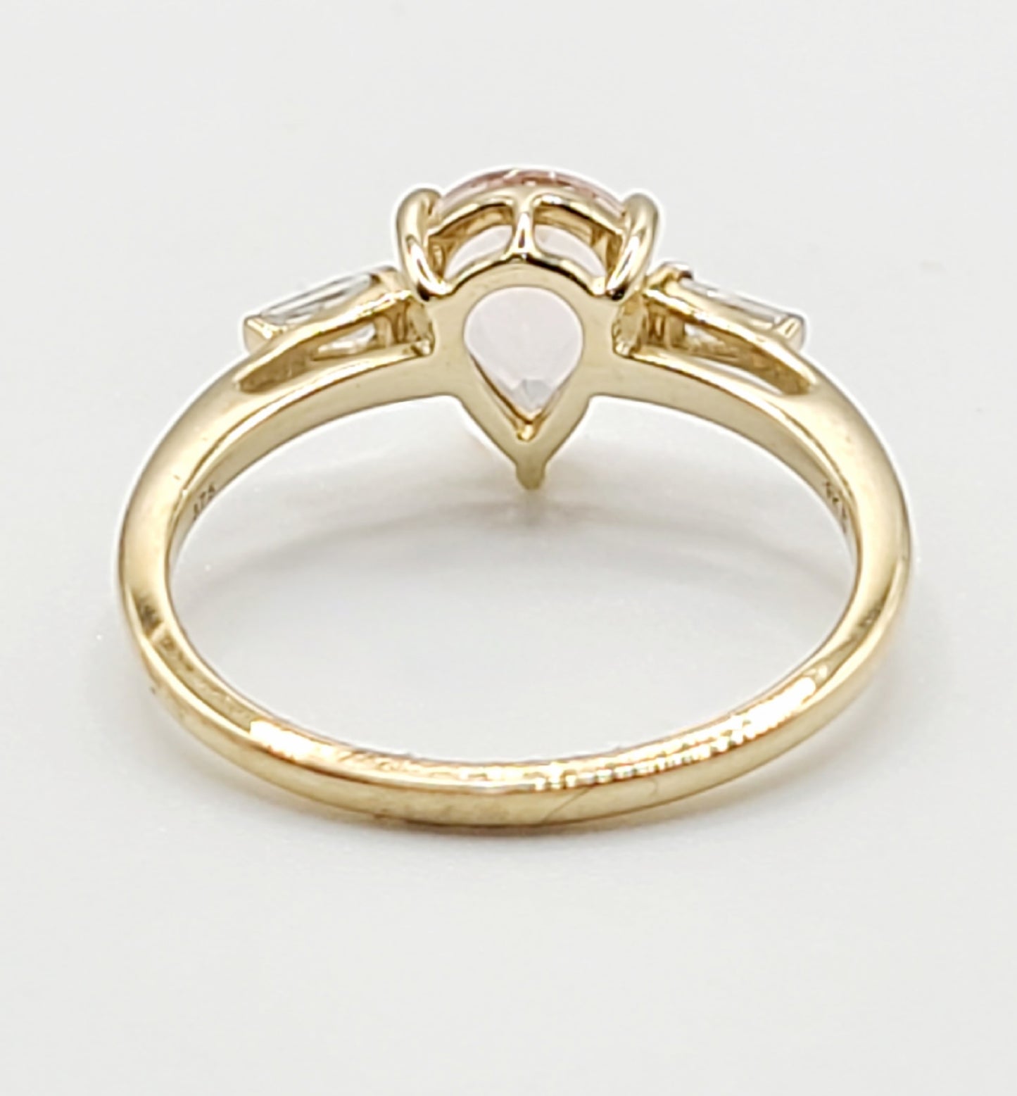 Morganite & Diamond 9ct Gold Ring (L1/2)