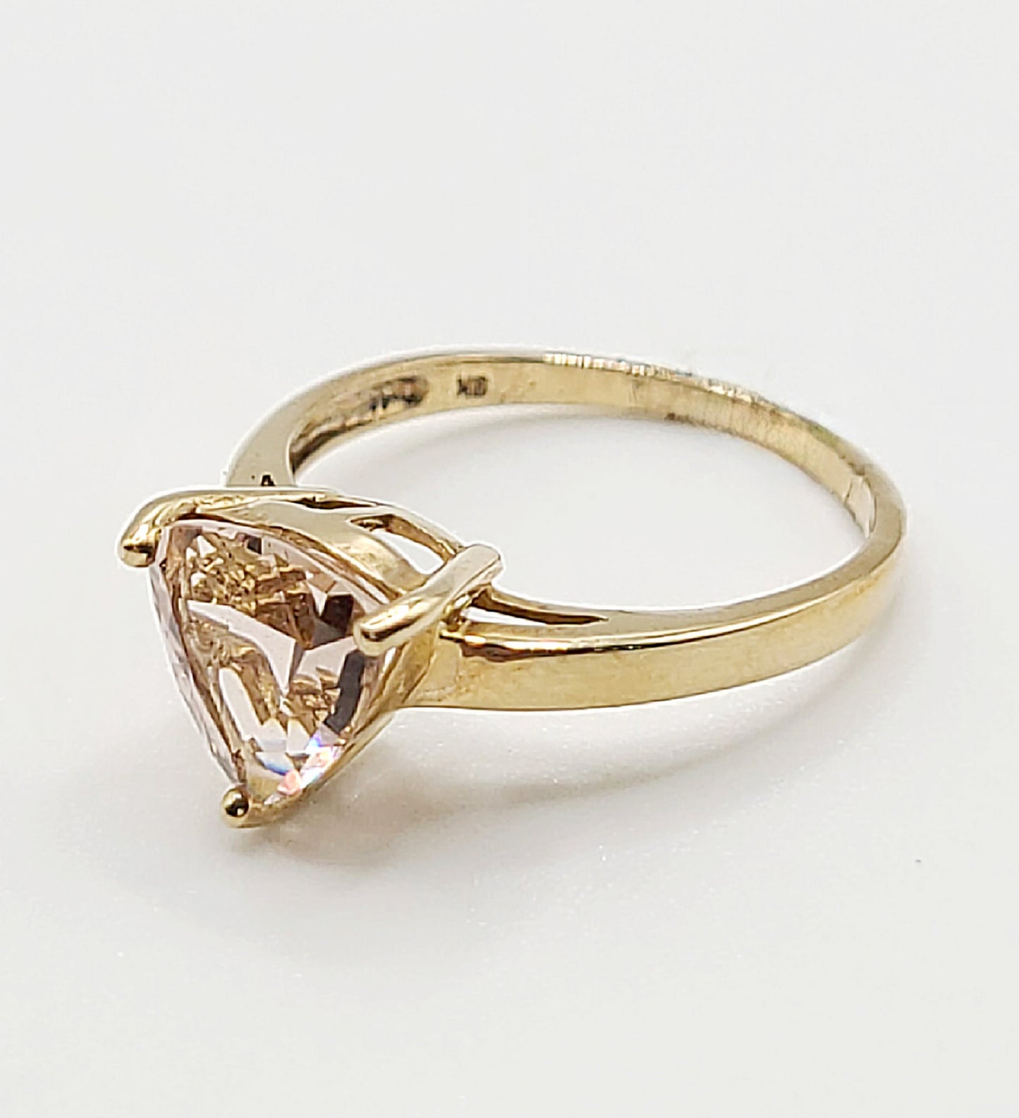 Trillian Cut Morganite on 9ct Gold Ring (N)