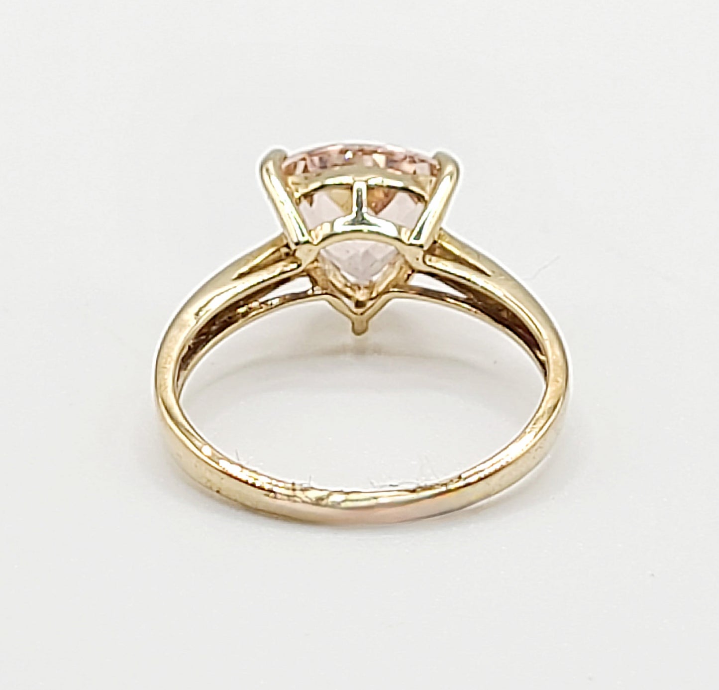 Trillian Cut Morganite on 9ct Gold Ring (N)