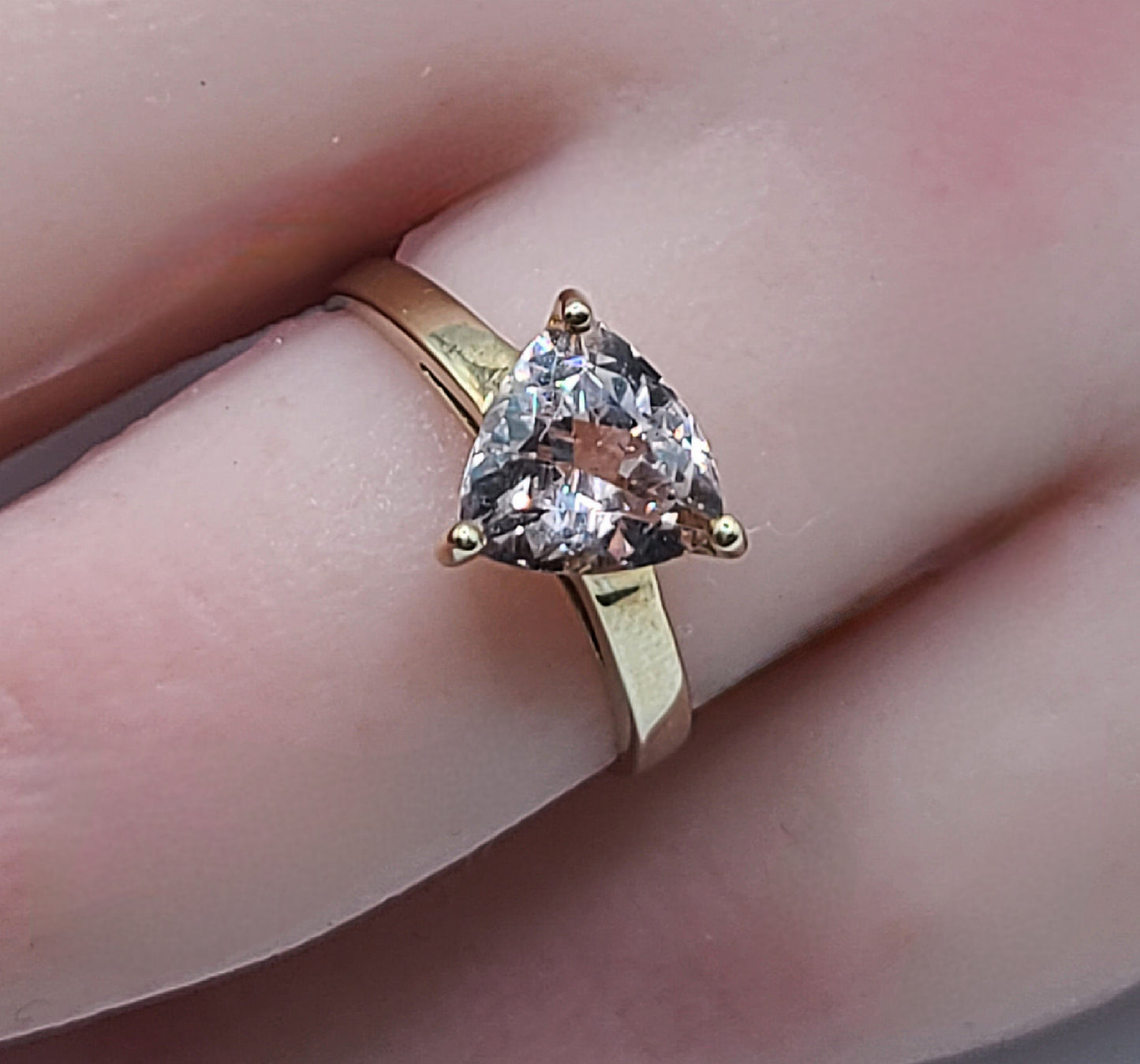 Trillian Cut Morganite on 9ct Gold Ring (N)