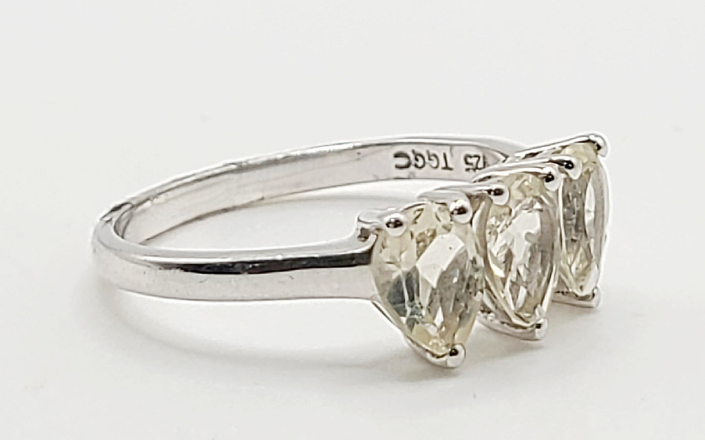 925 Silver Ring with Three Teardrop Lemon Crystal's (S)