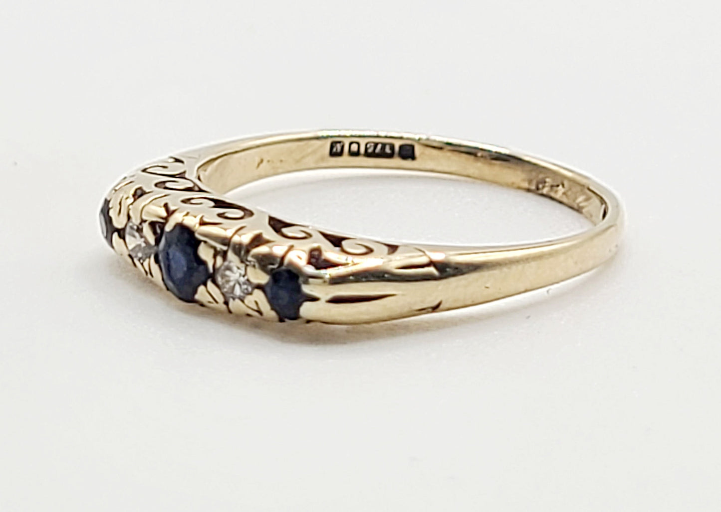 Asprey & Co 9ct gold sapphire & Diamond ring