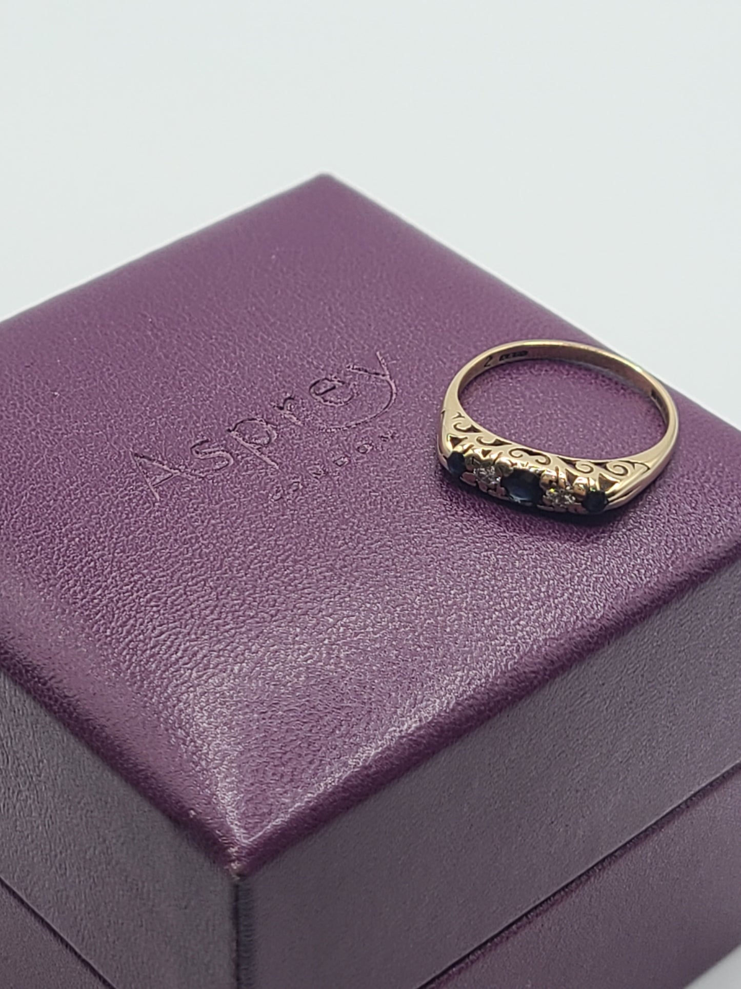 Asprey & Co 9ct gold sapphire & Diamond ring