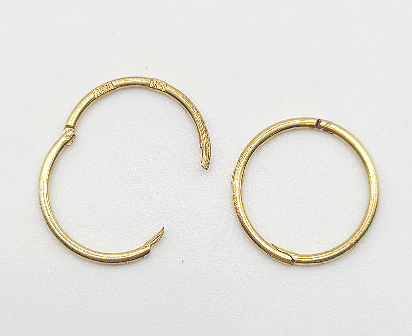 Vintage 9ct Gold Fine Hoop Earrings