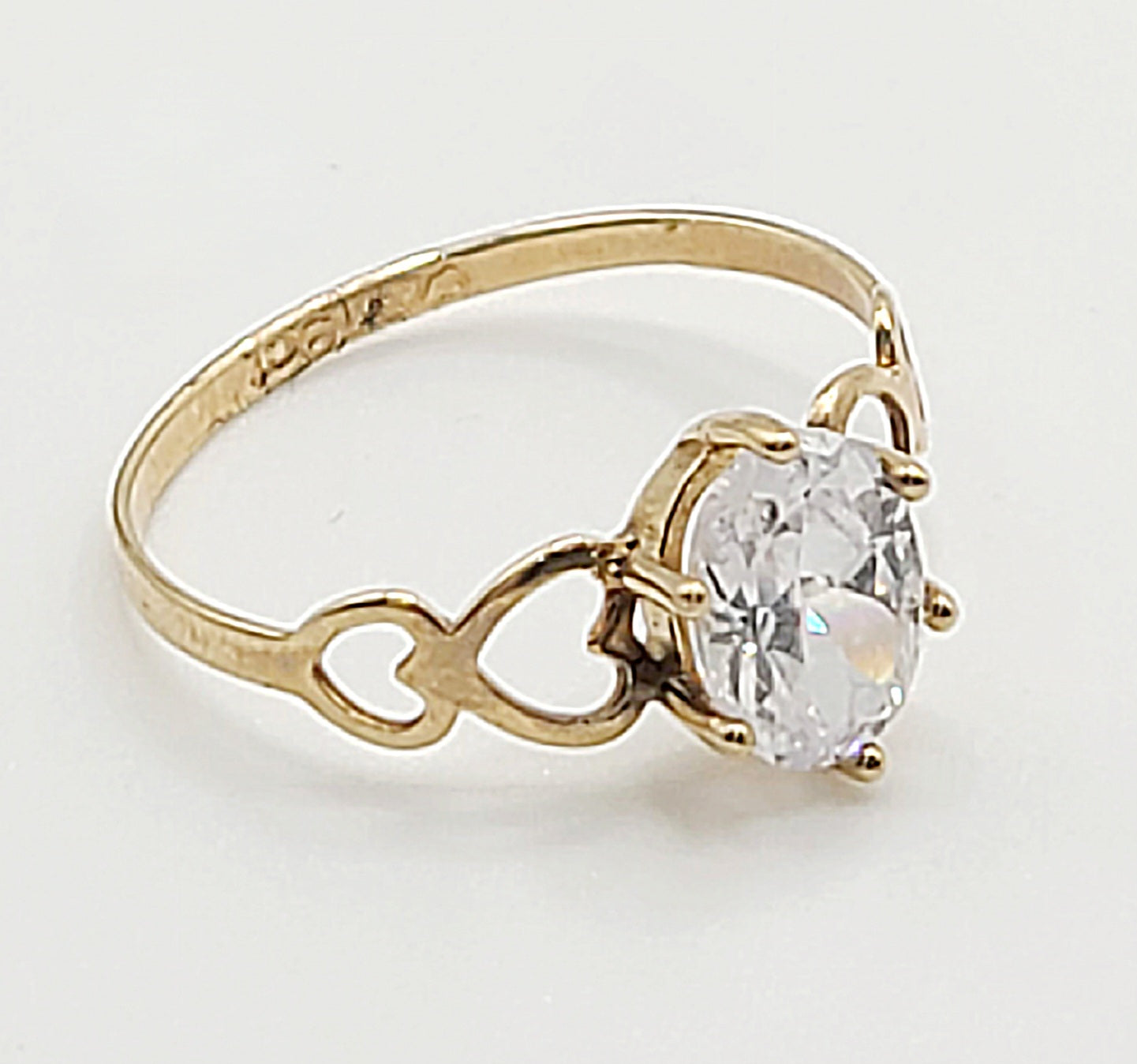 9ct Gold Cubic Zirconia Ring