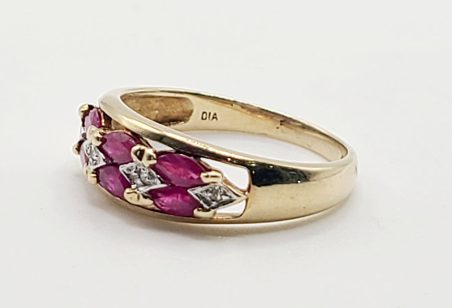 Ruby & Diamond 9ct Gold Ring - size R