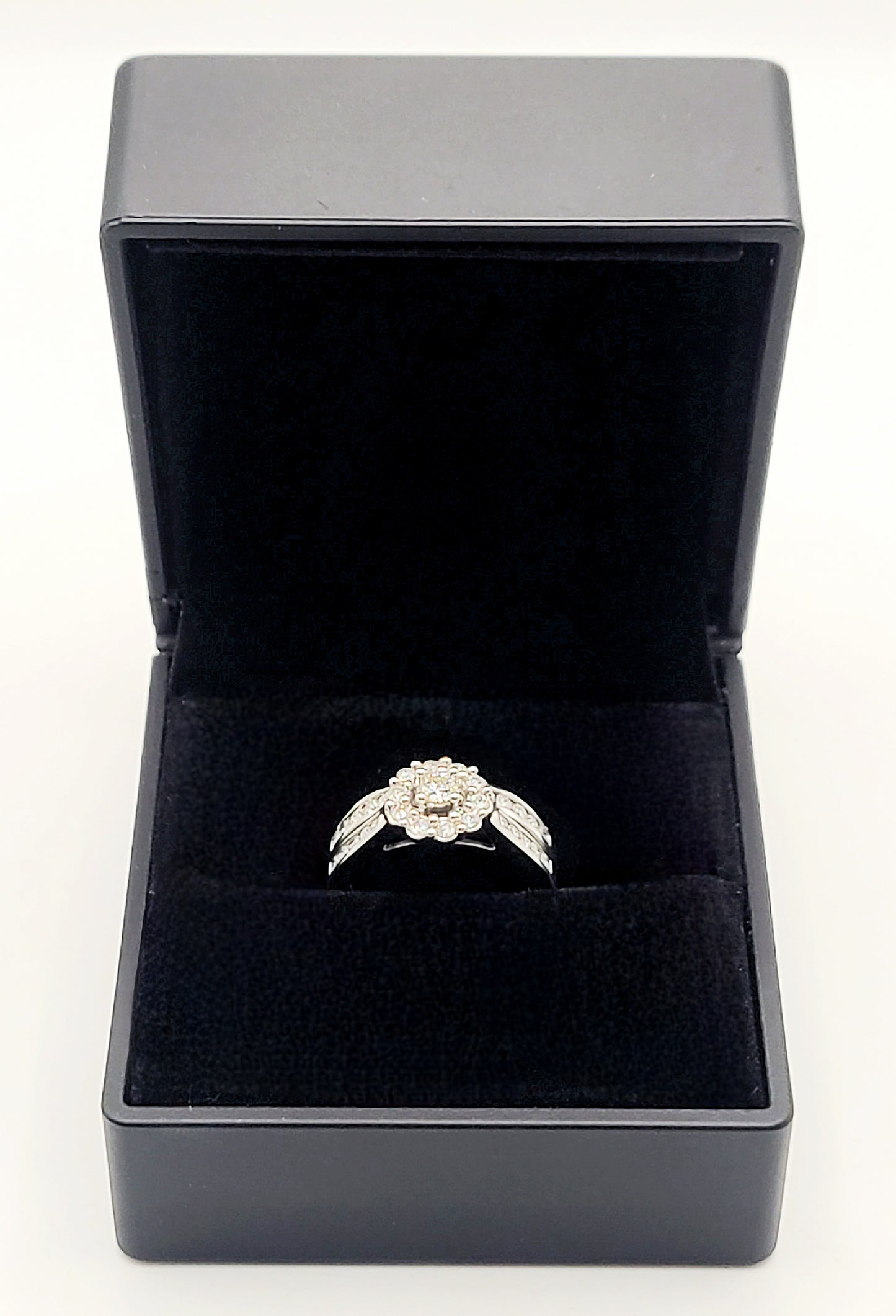 9ct White Gold & Diamond Set of 2 Bridal Rings