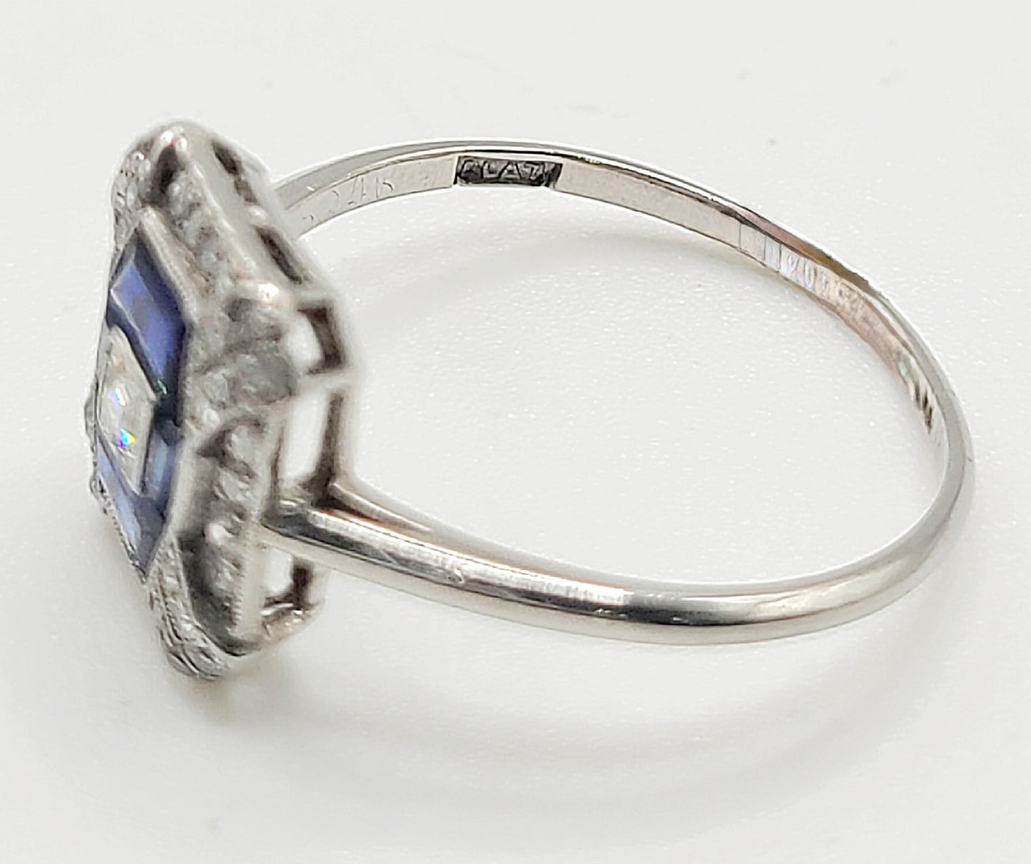 Art deco Sapphire & Diamond Platinum Ring