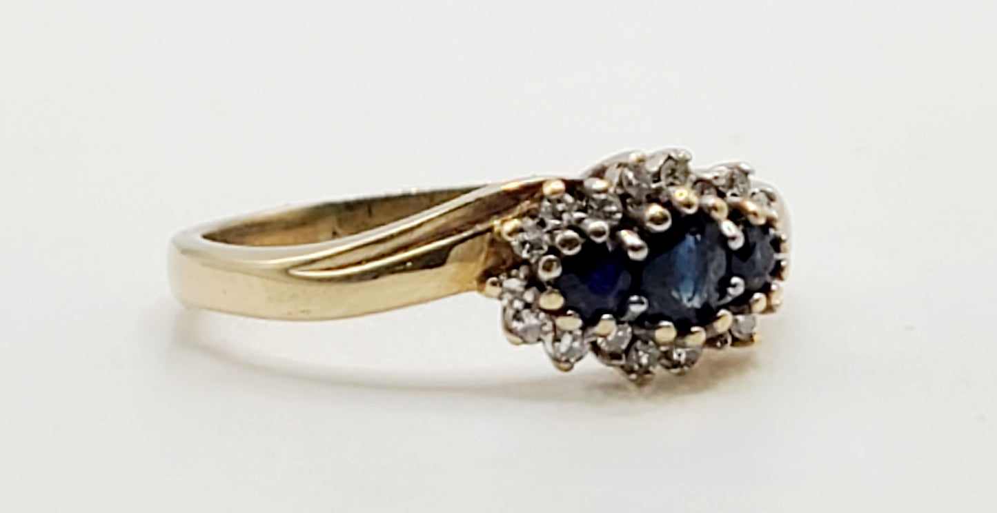 Sapphire & Illusion set Diamonds, Platinum & 9ct Gold