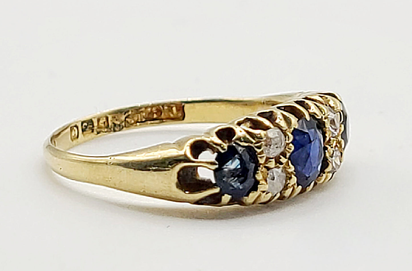 Victorian Sapphire & Diamond Ring c1880