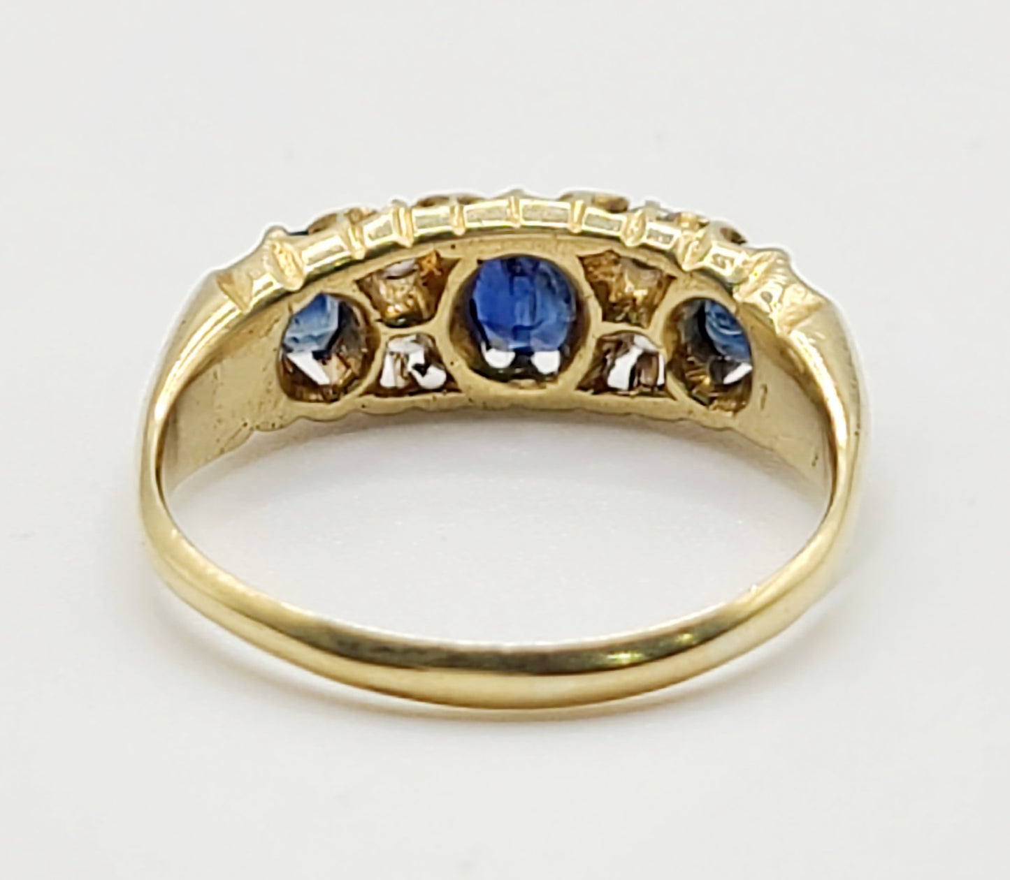 Victorian Sapphire & Diamond Ring c1880