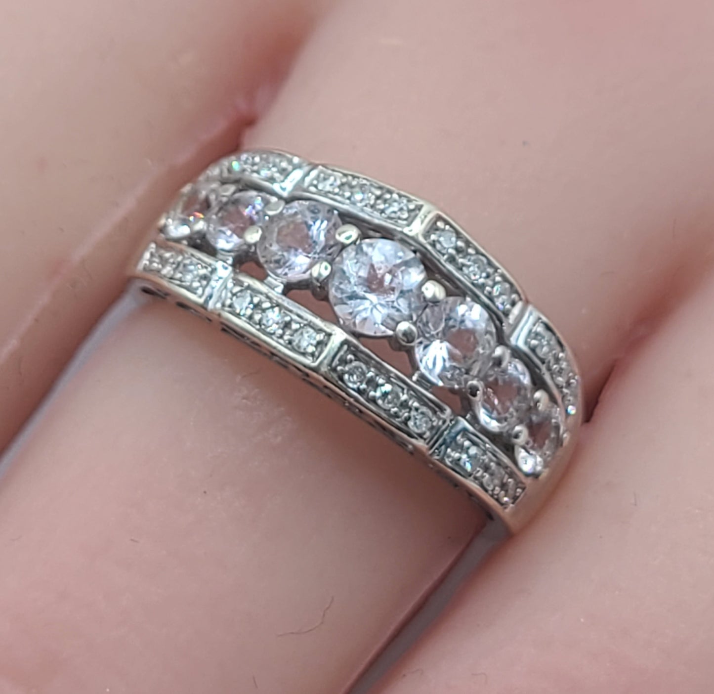 Diamond & Morganite on 9ct White Gold Ring