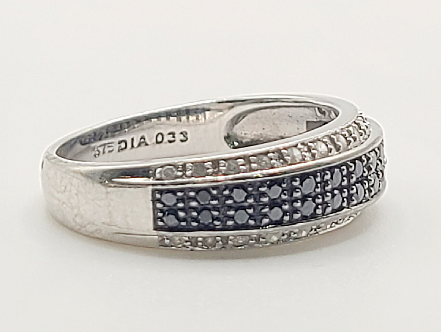 Black & White Diamond 9ct White Gold Band Ring