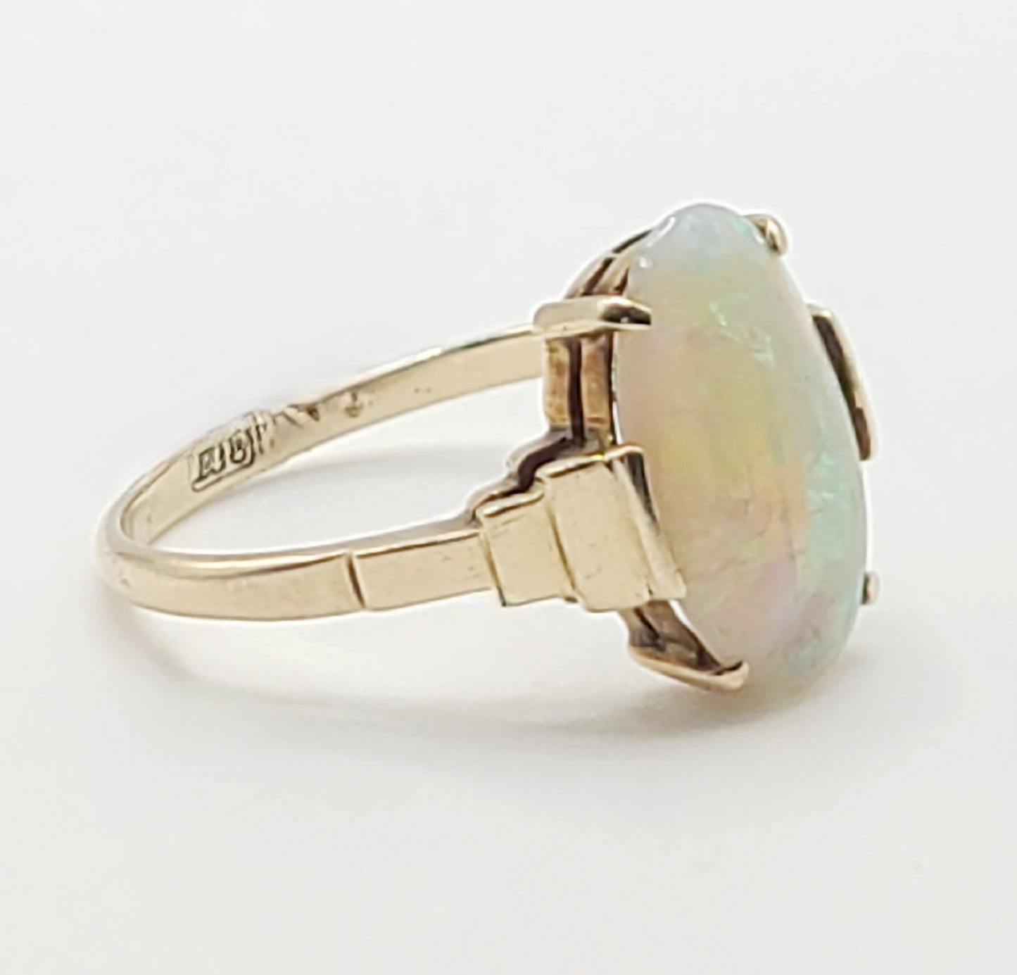 Art Deco Antique Oval Cut Opal 9ct Gold Ring c1930