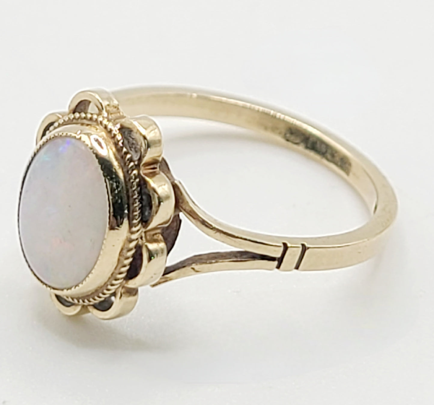 Asprey & Co Natural Opal on Hallmarked 9ct Gold Ring