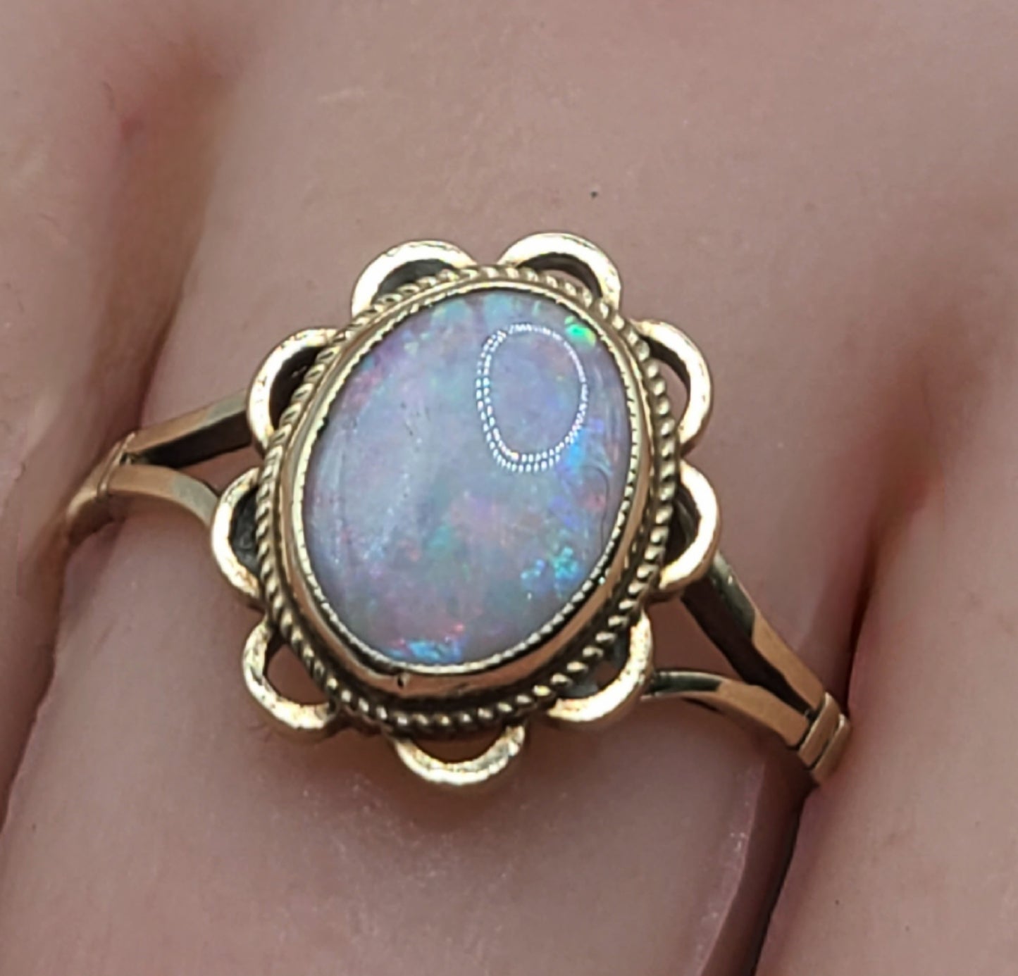 Asprey & Co Natural Opal on Hallmarked 9ct Gold Ring