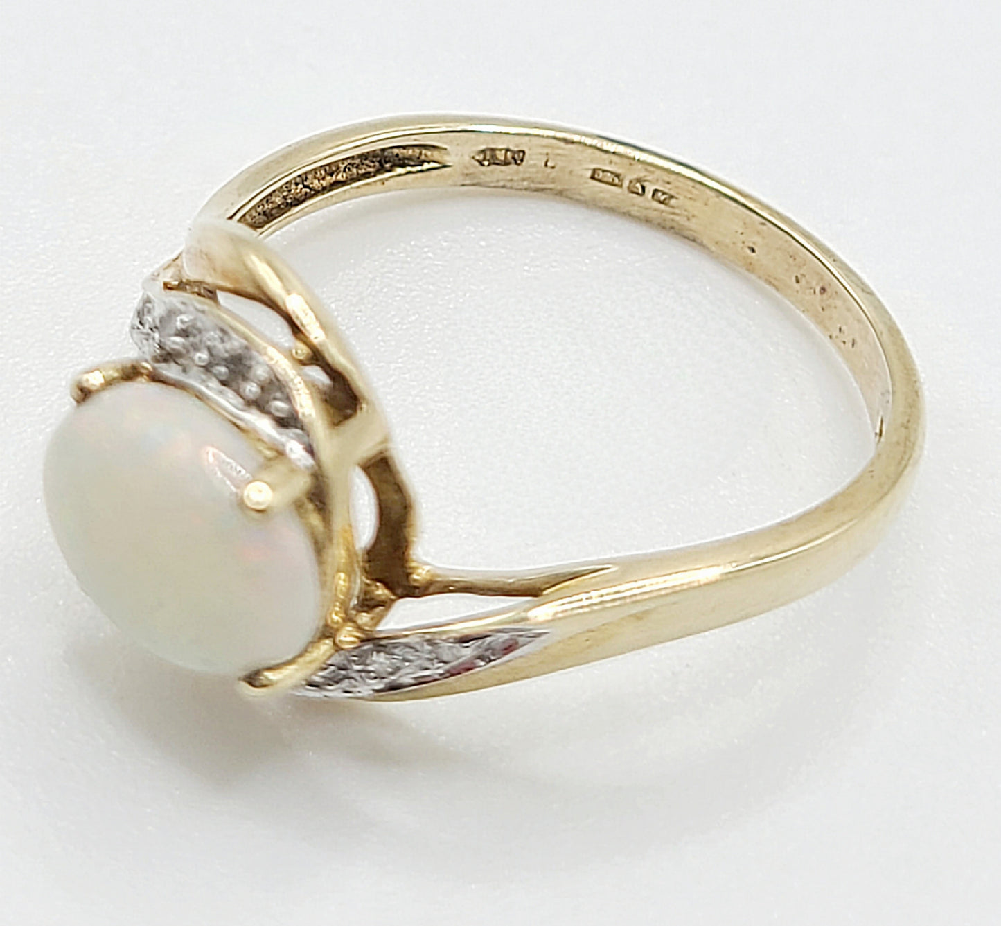 Vintage Oval Cut Opal with Diamond Accents on 9ct Gold Ring Size P1/2