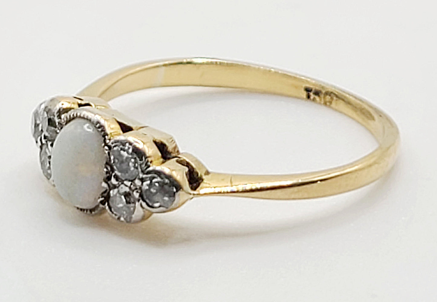 Vintage Opal & Round Cut Bezel Set Diamond Cluster Shoulders 18ct Gold band