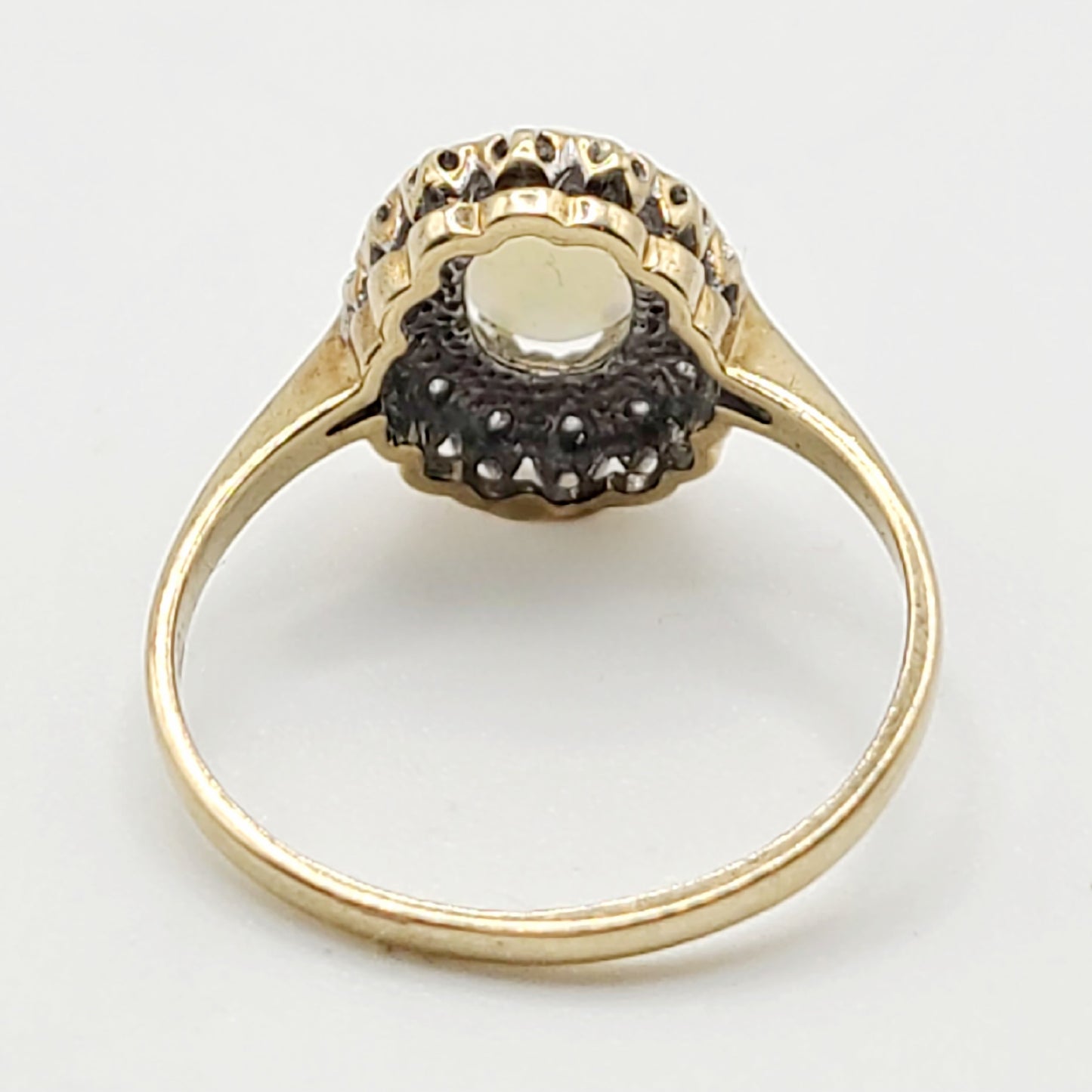 9ct Gold Oval Cut Opal &CZ Halo Ring Size N1/2