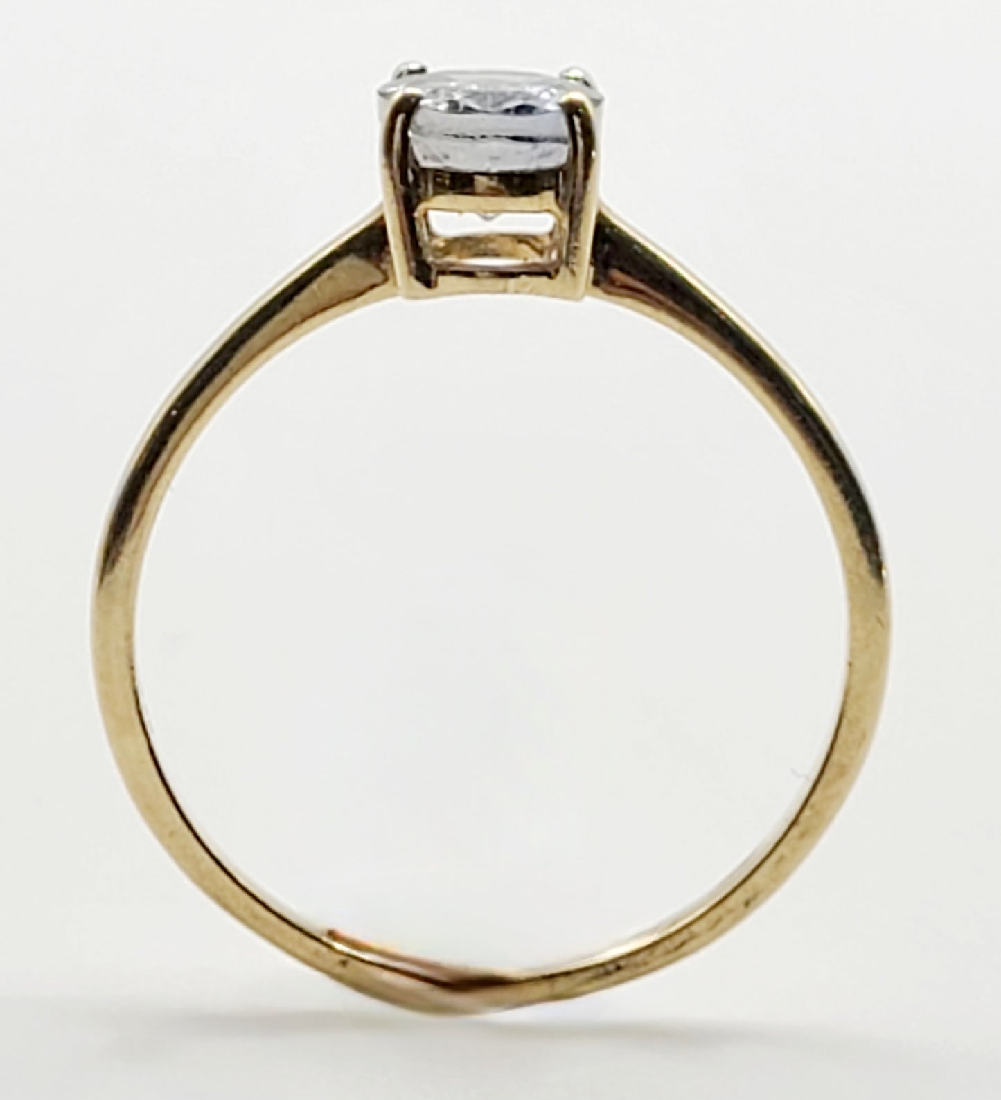 Cushion Cut Tanzanite on 10ct Gold Ring