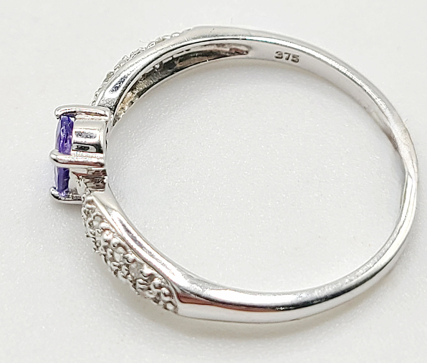 Tanzanite 9ct Gold Ring with Diamond Shoulders