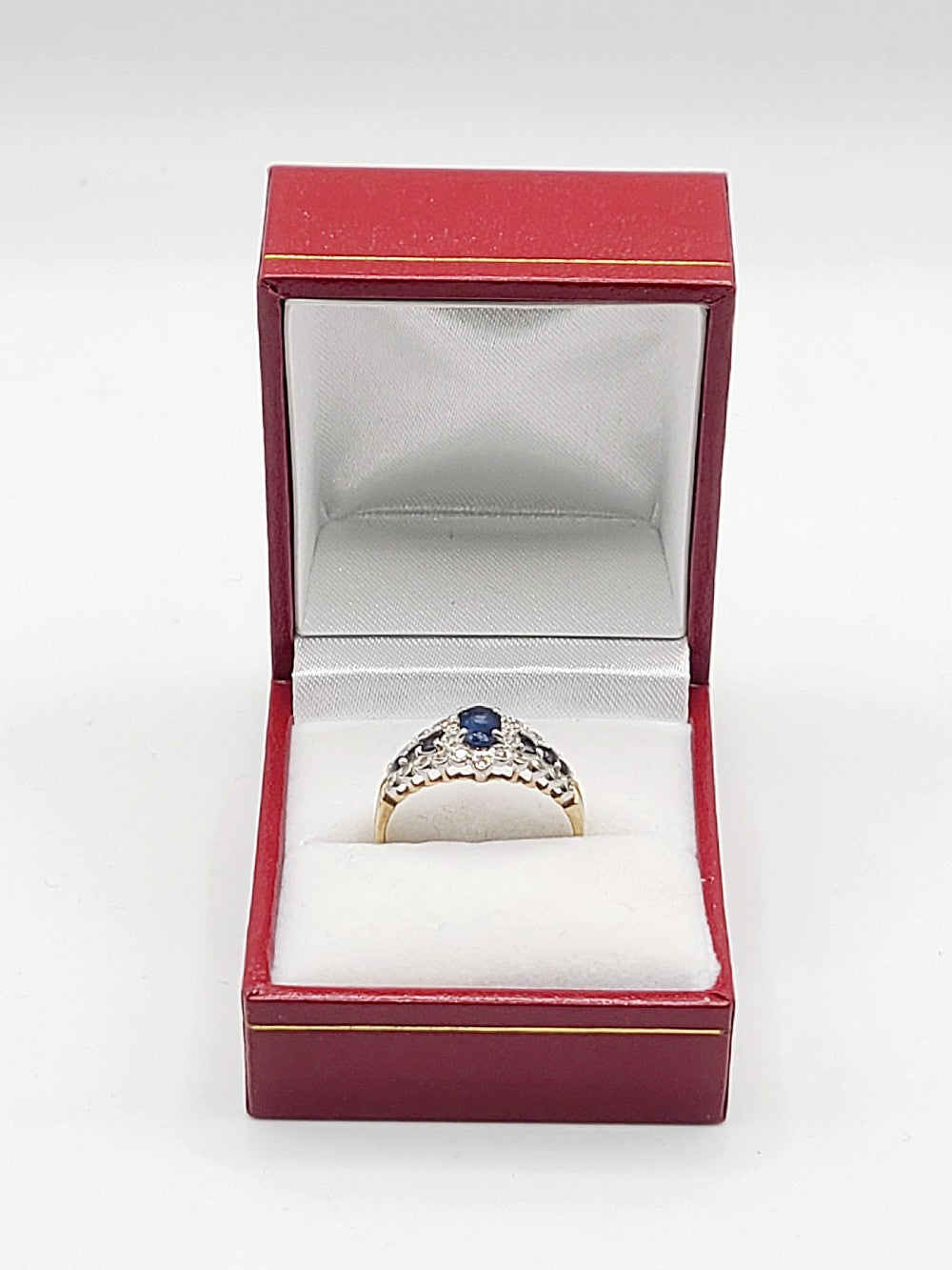 Vintage Oval Cut Central Sapphire & Diamond Shoulders 9ct Gold Ring (R)
