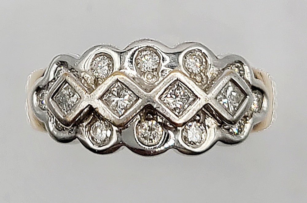 Diamond 1.6ct (x12 round x4 princess cut) White/Yellow 9ct Gold Ring (O1/2)