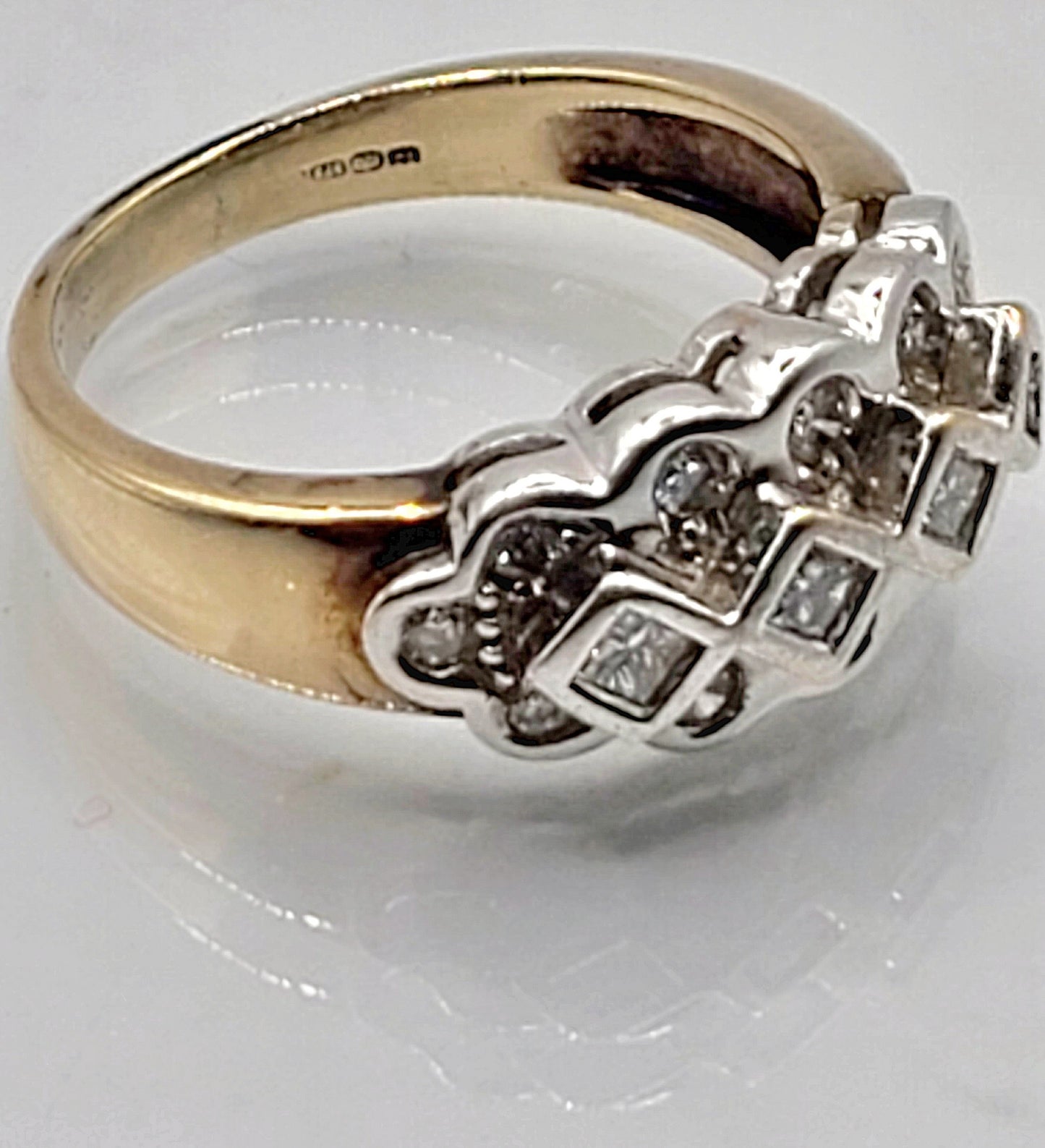 Diamond 1.6ct (x12 round x4 princess cut) White/Yellow 9ct Gold Ring (O1/2)