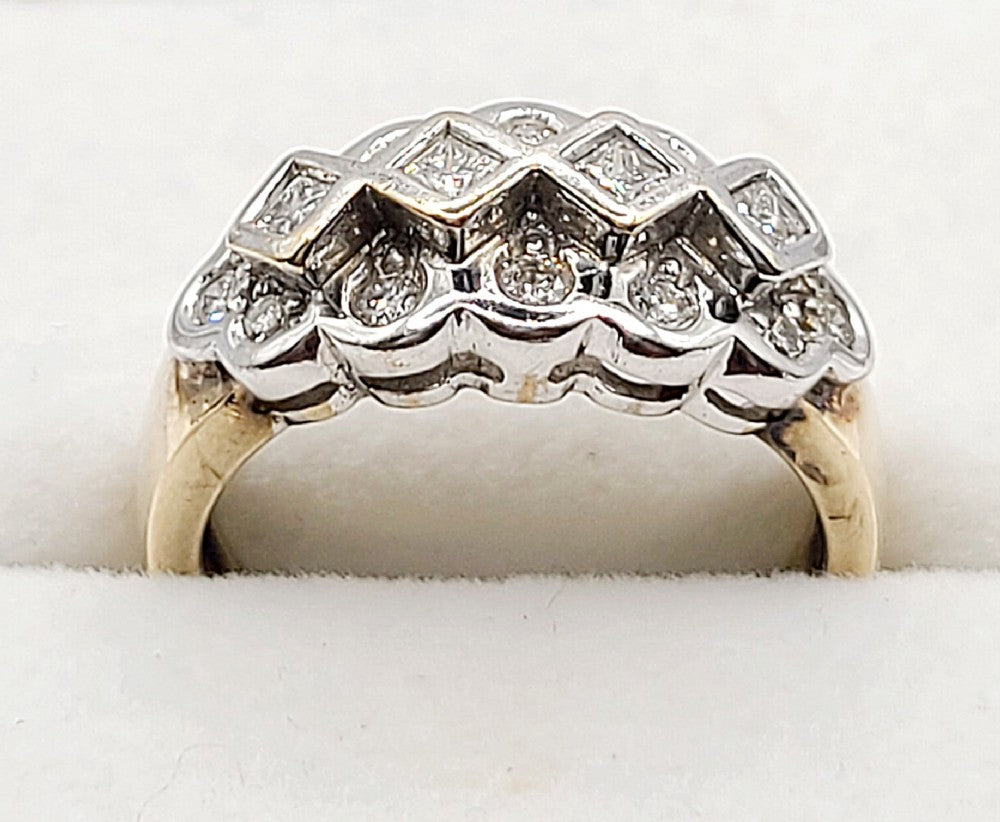 Diamond 1.6ct (x12 round x4 princess cut) White/Yellow 9ct Gold Ring (O1/2)