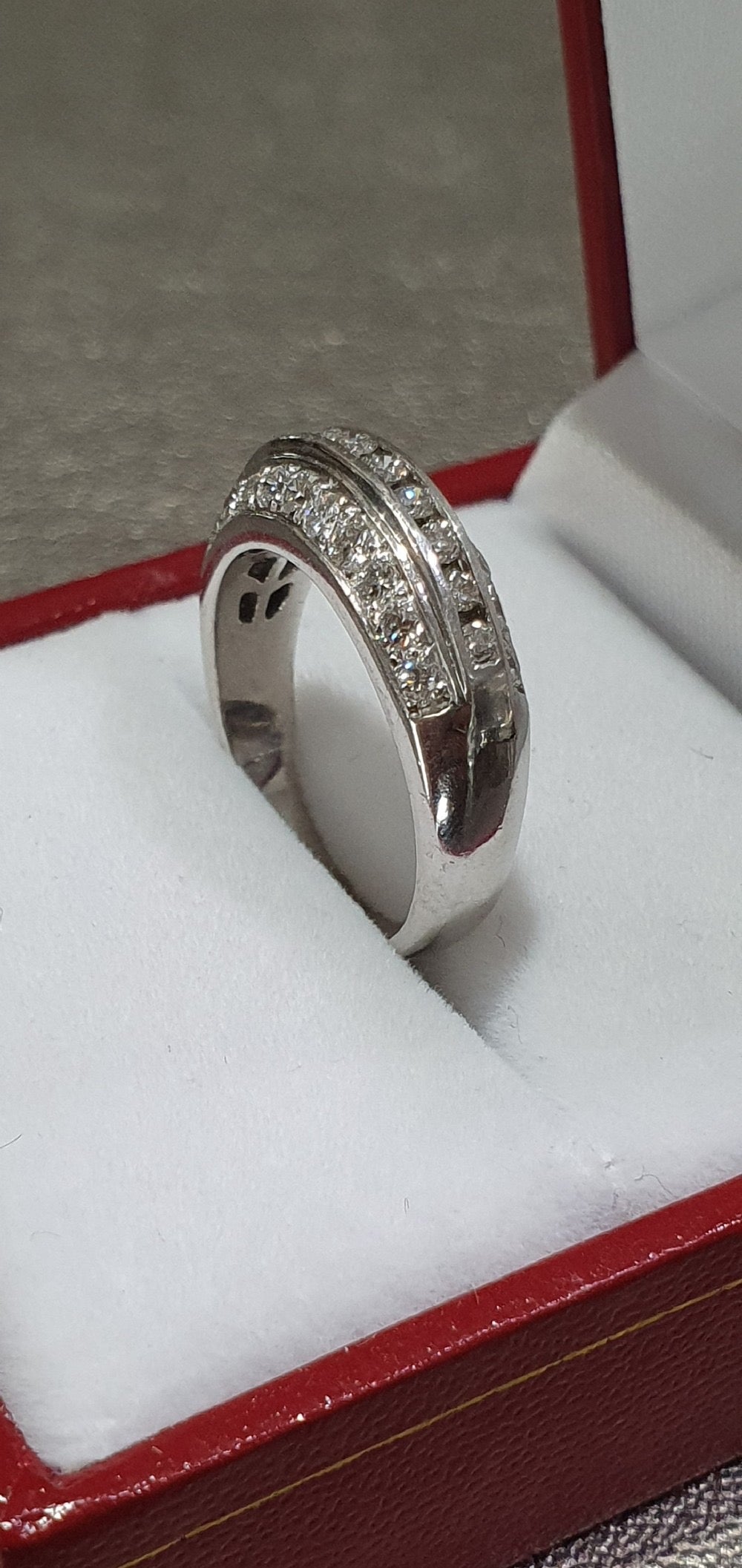 Fine Set Diamond Ring on 18ct Gold