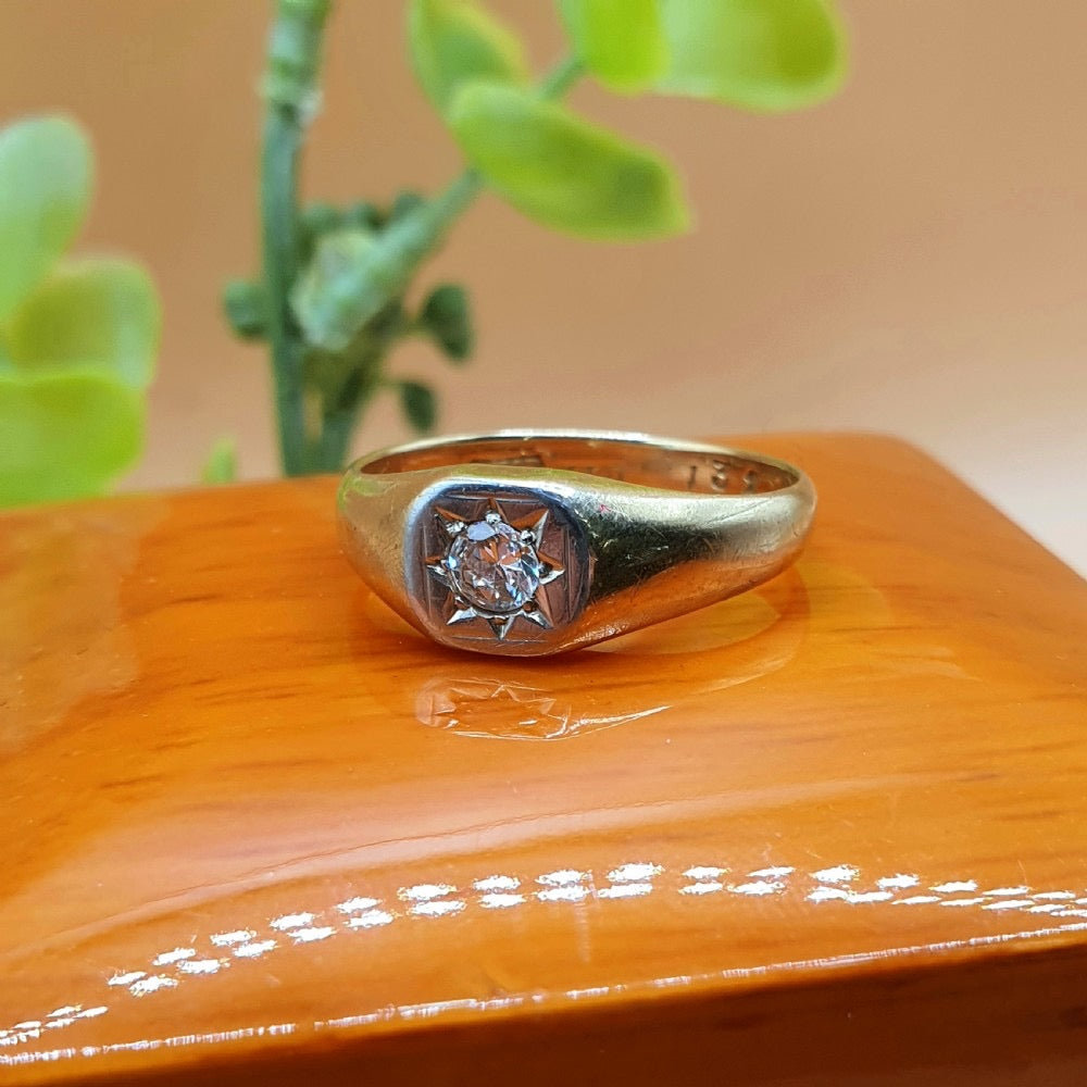 Art Deco Era Diamond 18ct Gold Signet Ring c1920s (Q)