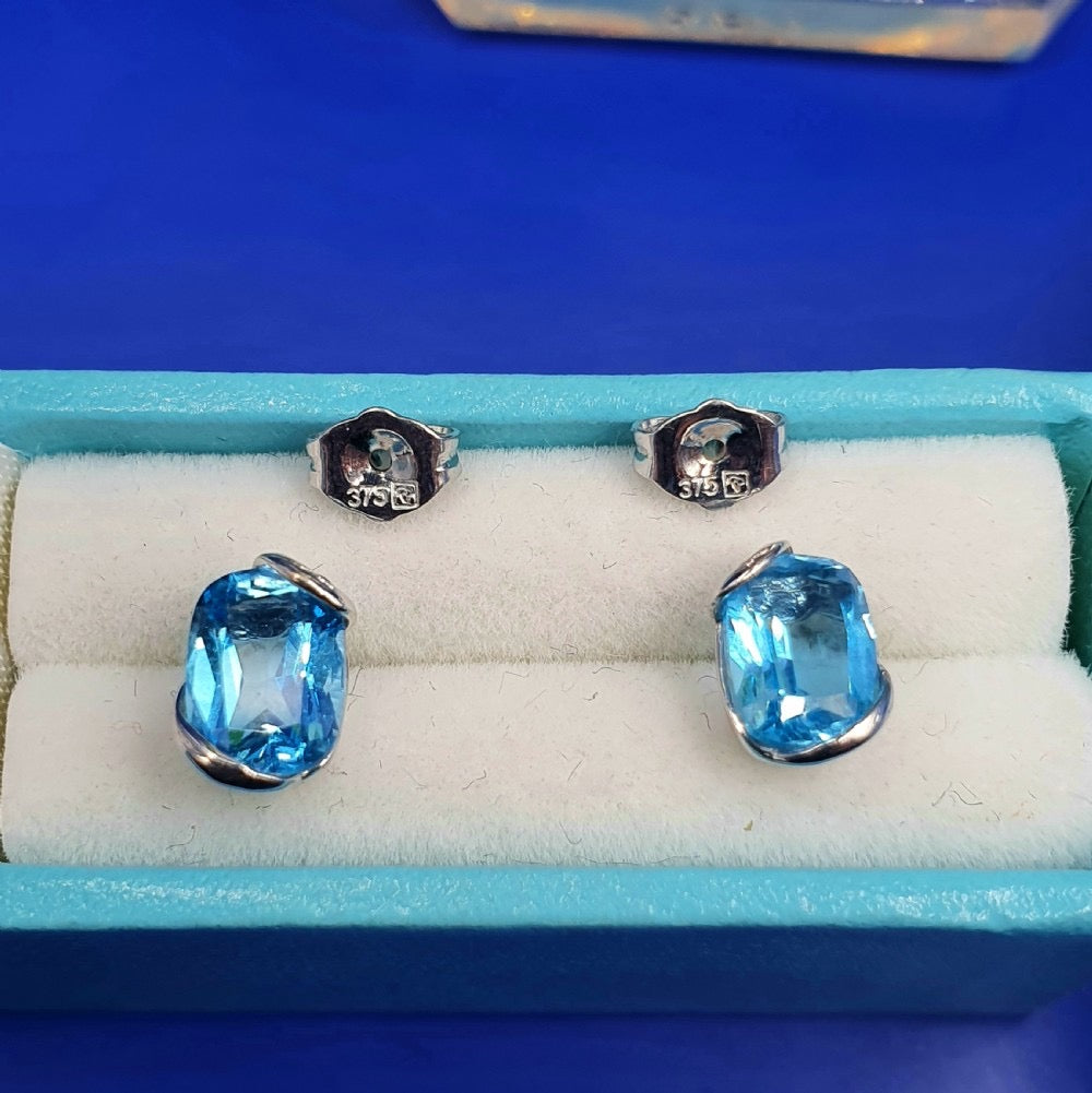 9ct White Gold Blue Topaz Earrings