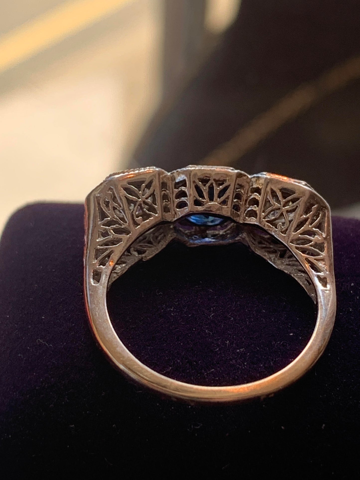 Striking Art Deco Sapphire and Diamond 3 stone ring c.1920 in 15ct Gold - Size N