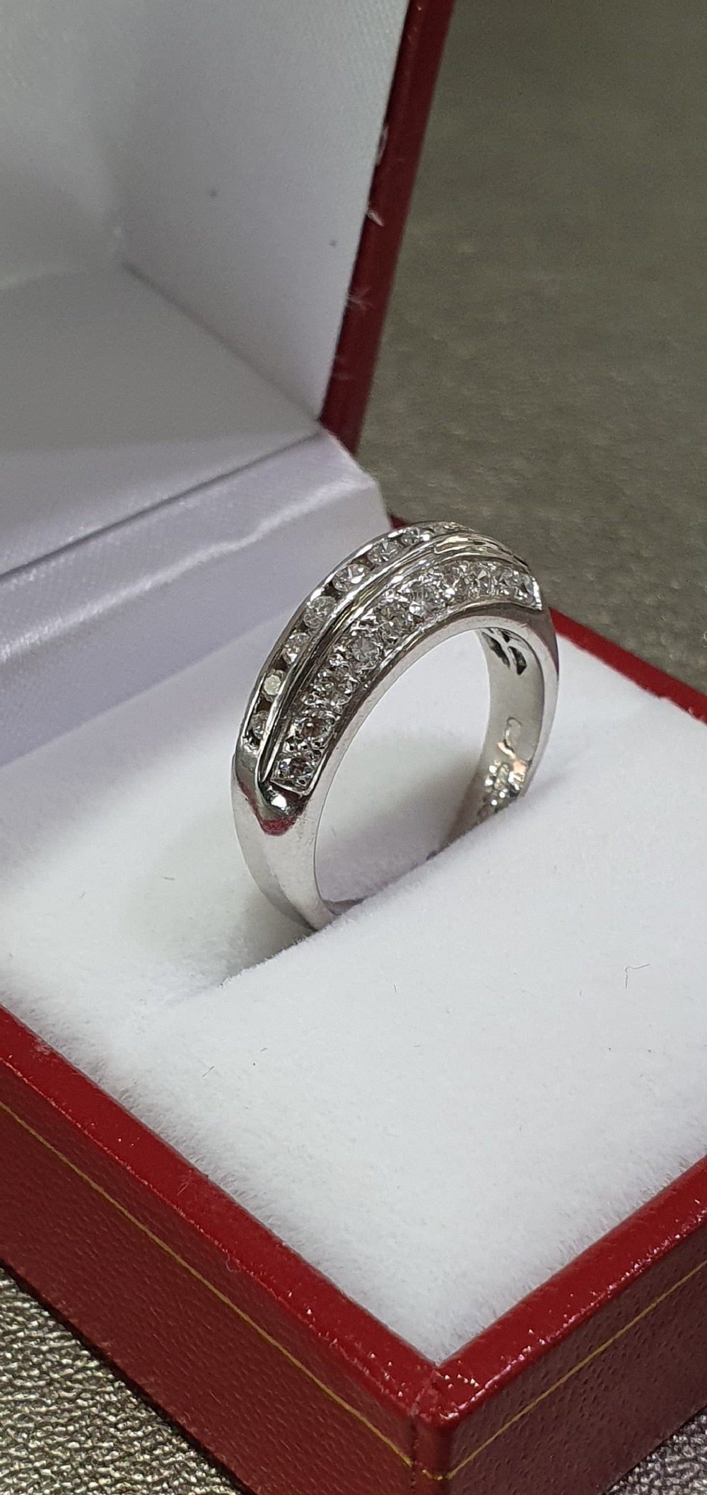 Fine Set Diamond Ring on 18ct Gold