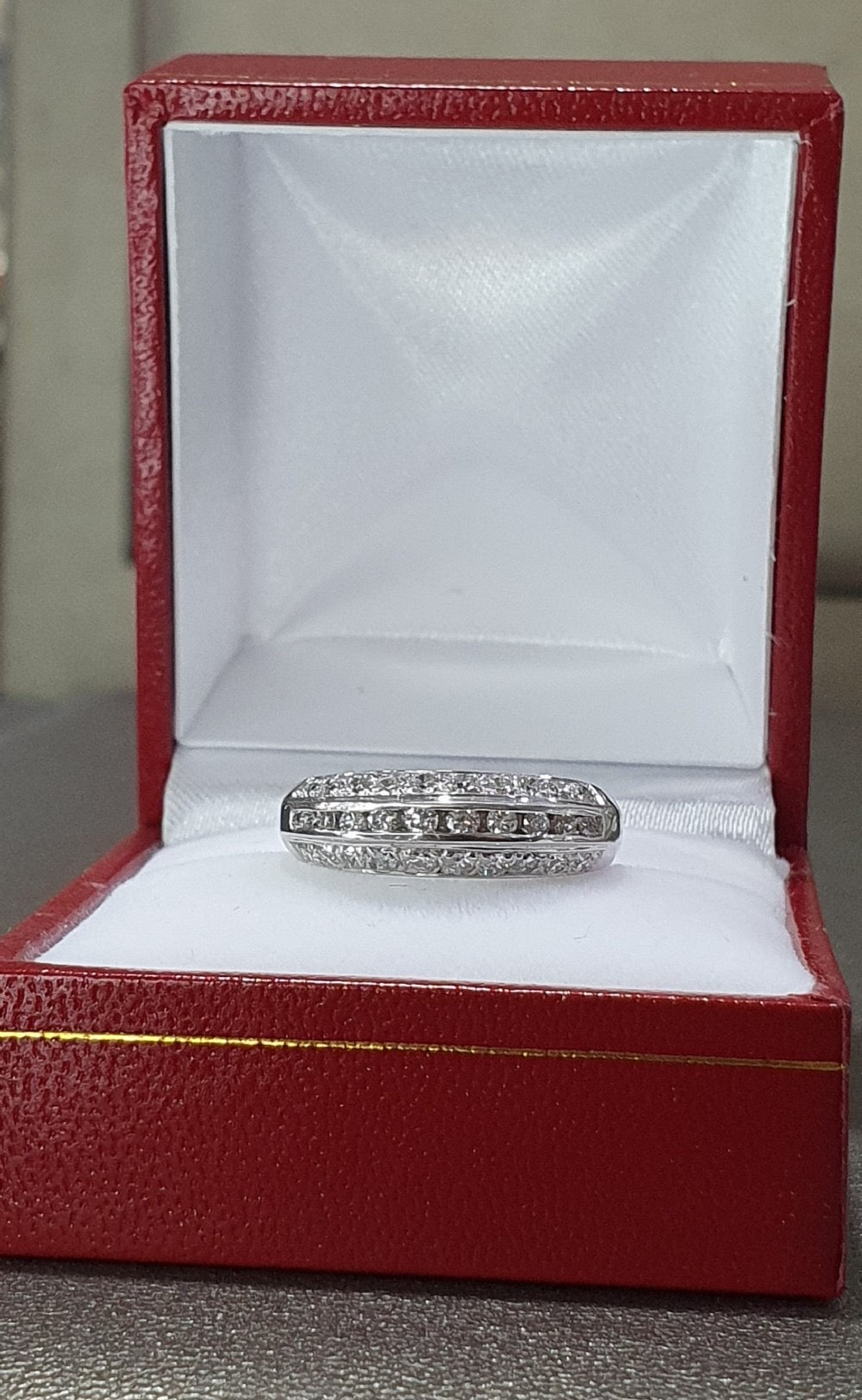 Fine Set Diamond Ring on 18ct Gold