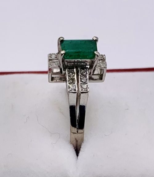 Art Deco Design Natural Emerald & Diamond 14ct Gold Ring - Size Q