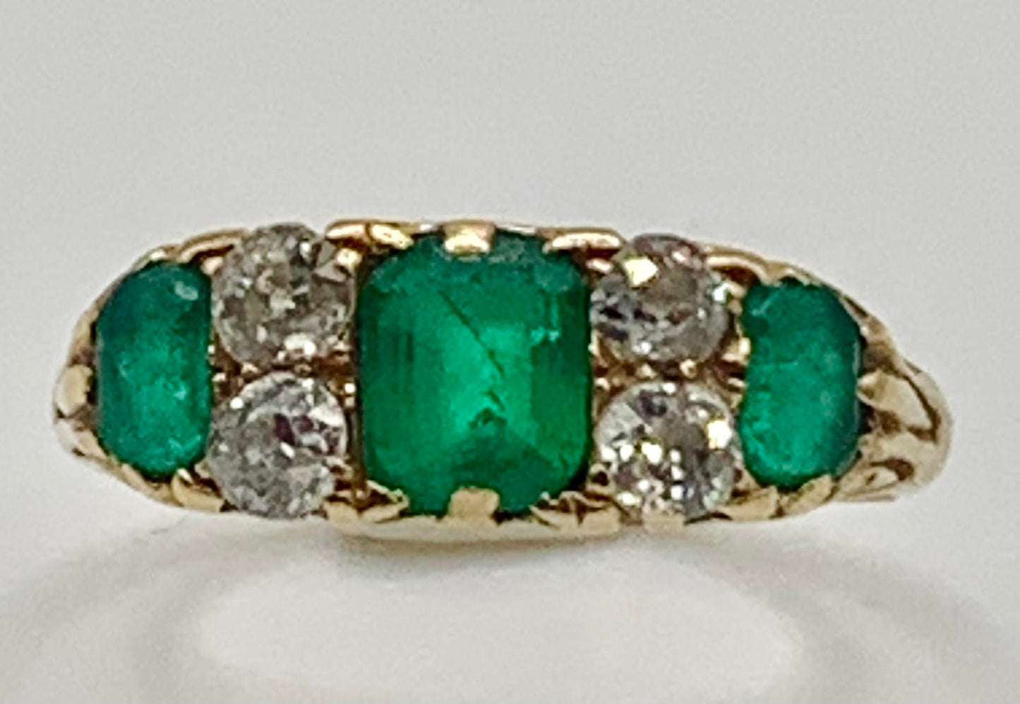 Stunning Victorian Natural Emerald & Diamond 18ct Gold Ring - Size L