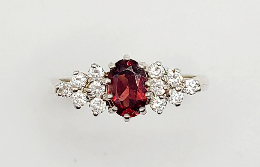 Garnet Sterling Silver & Diamante Ring (Q)