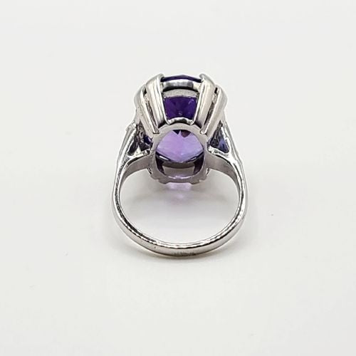Tanzanite & Diamond Solitaire 18ct Gold Ring